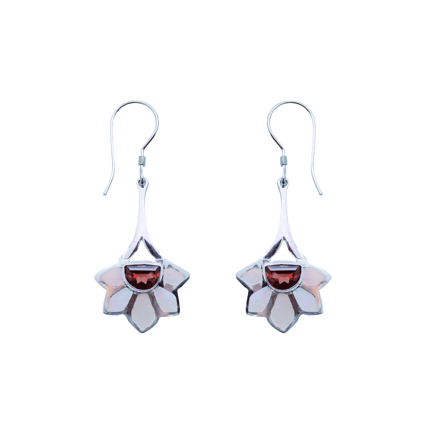 (346BGAMOP) Garnet earring with mother of pearl accents