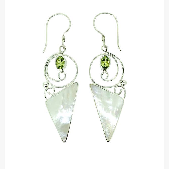 (297YPEMOP) Peridot with Triangle Mother Of Pearl Earrings