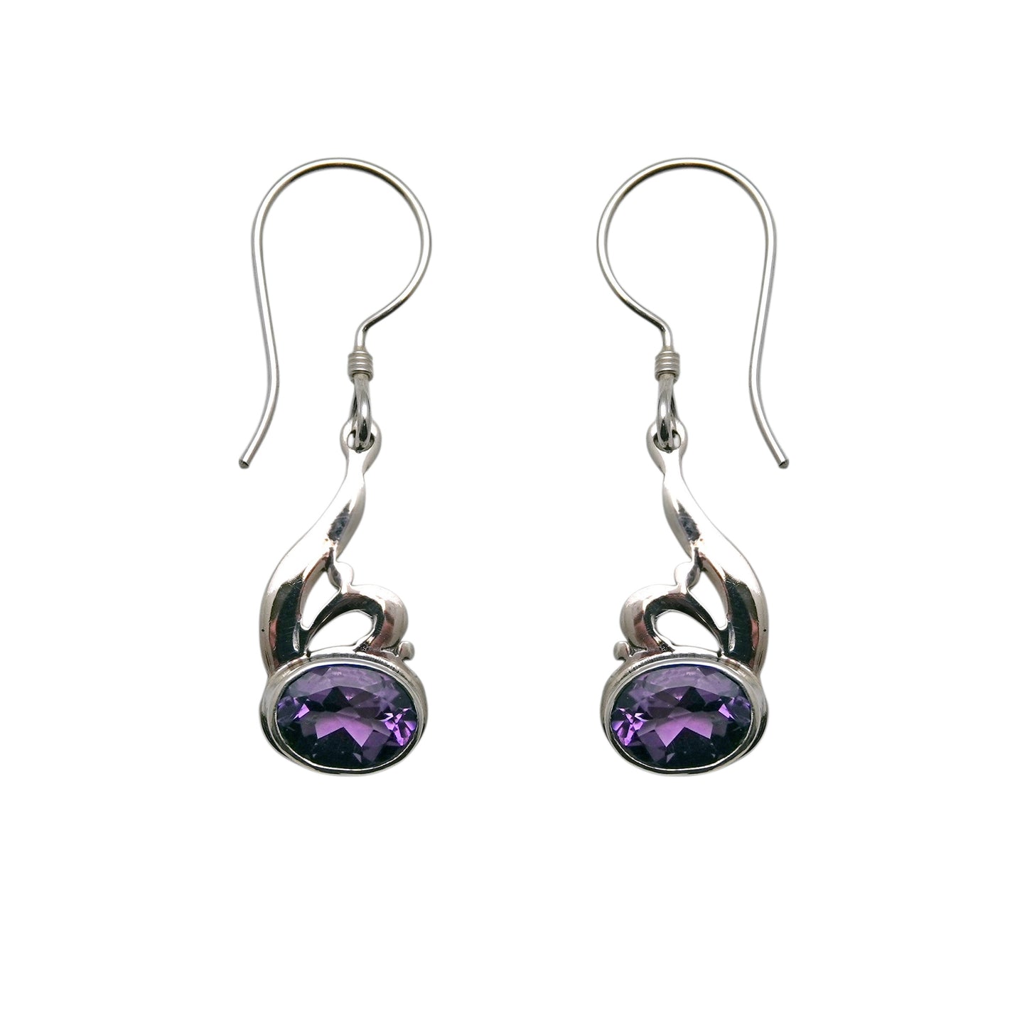(328CAM) Silver dangle earring in amethyst