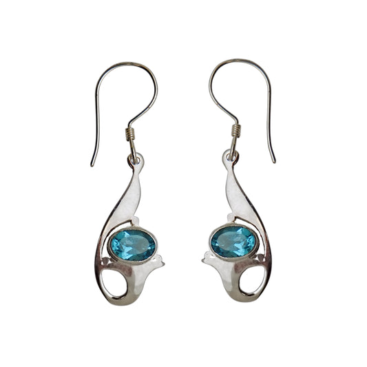 (332CBT) Silver dangle earring set in blue topaz