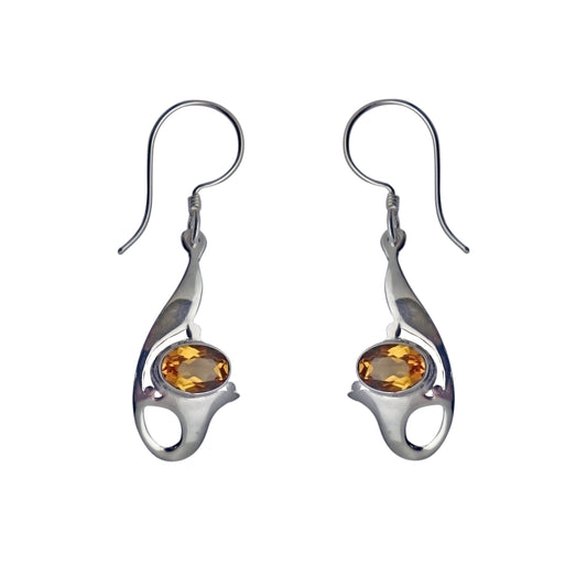 (332CCI) Silver dangle earrings in citrine