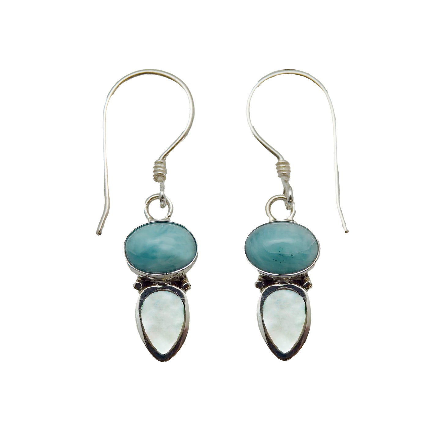 (333ALARMOP) Larimar earring with mother of pearl accent.