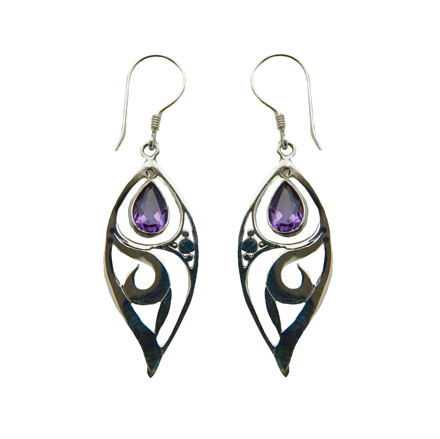 (378BAM) Silver dangle earring in amethyst