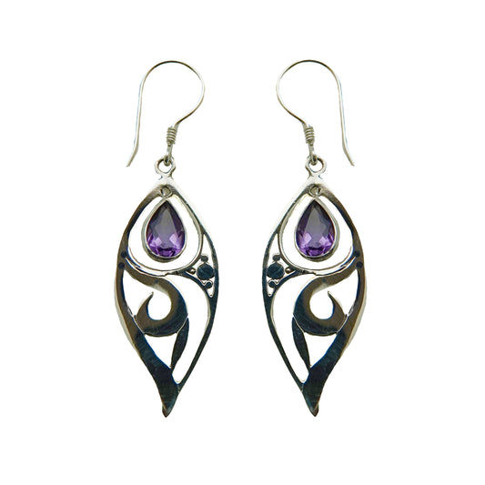 (378BAM) Silver dangle earring in amethyst