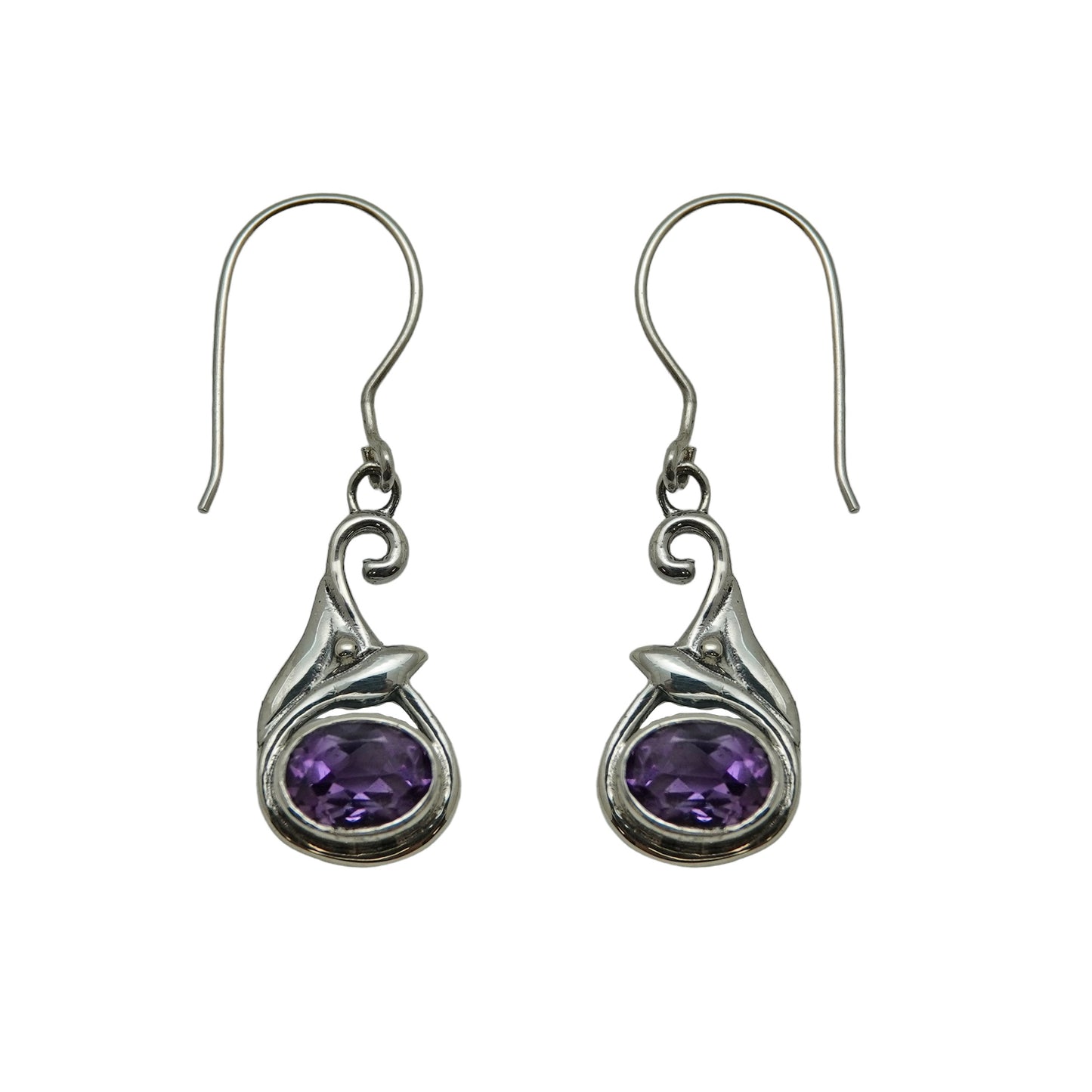 (391BAM) Compact dangle gemstone earring