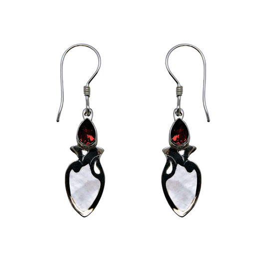 (396BGAMOP) Drop earring in Garnet and shell