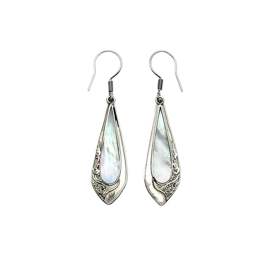 (SP236ZMOP) Mother of Pearl Shell Teardrop Dangle Earrings