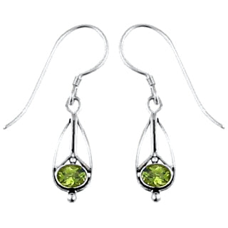 (244NPE) Peridot Leaf Earrings