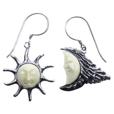 (253FBF) Sun Moon Face Earrings