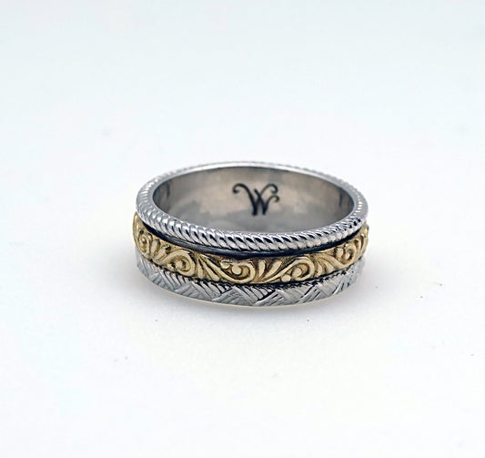 (780C) Silver and Brass Spinner Ring